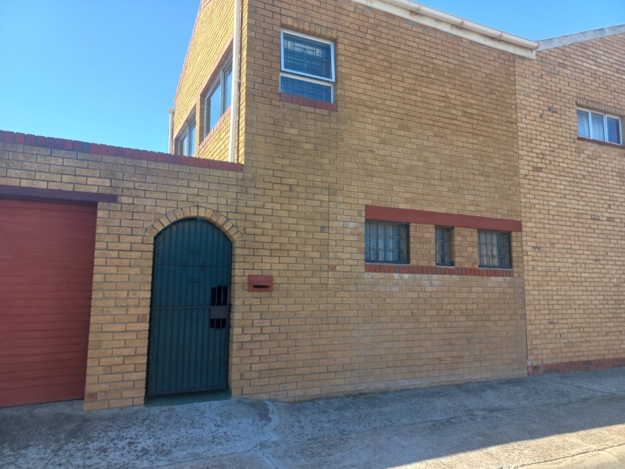 2 Bedroom Property for Sale in Westridge Western Cape